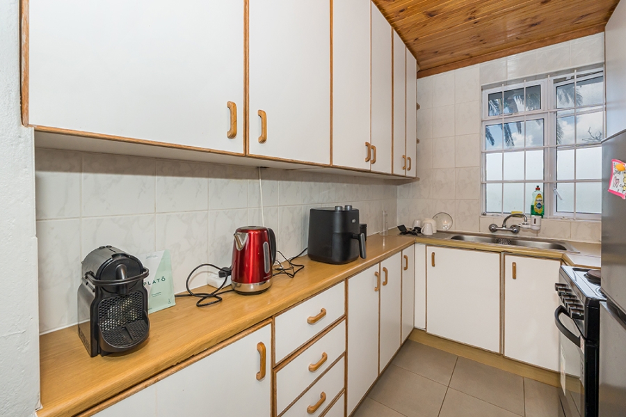 To Let 2 Bedroom Property for Rent in Rondebosch Western Cape